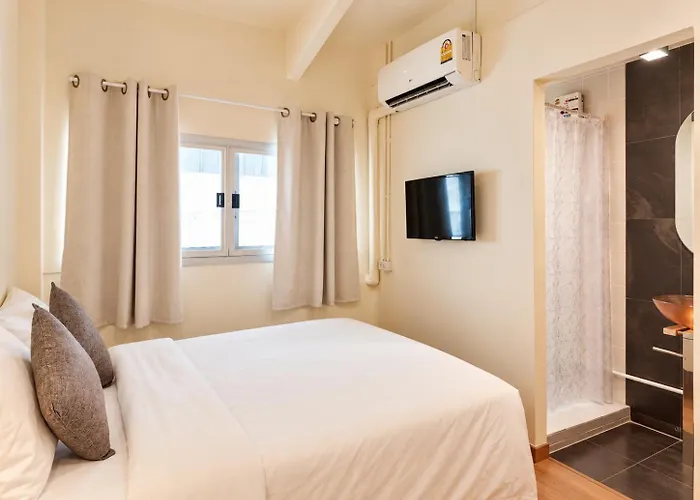 Hostel The Meadow Khaosan *